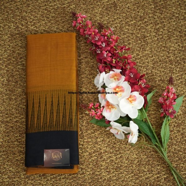 Narayanpet Handloom Cotton Saree with Traditional Border