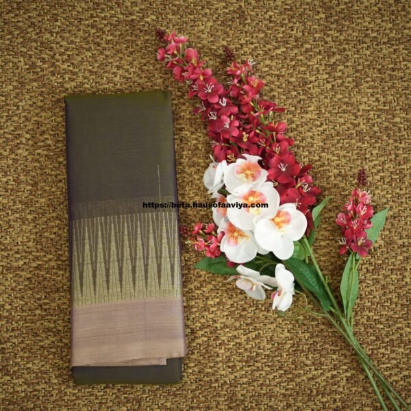 Narayanpet Handloom Cotton Saree with Traditional Border