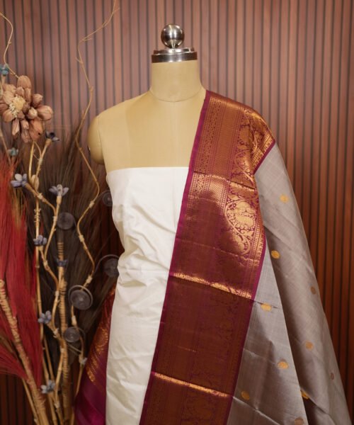 Alternative view of Pure Silk Gadwal Handloom Dupatta