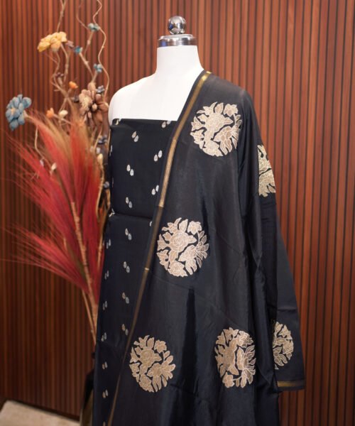 Alternative view of Banaras Designer Suit Set