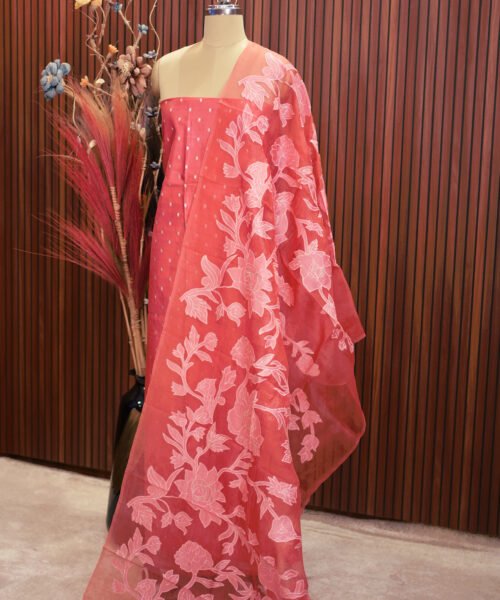 Alternative view of Banaras Designer Suit Set