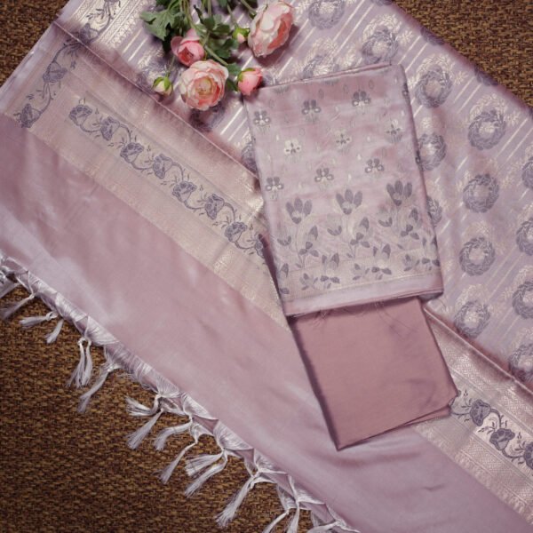 Banaras Suit