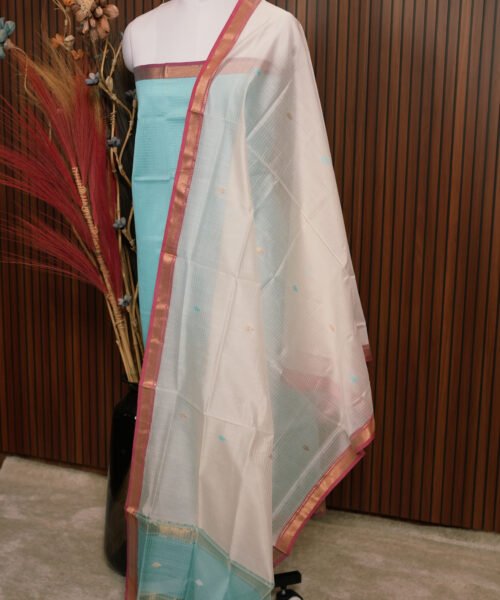 Alternative view of Handloom Maheshwari Silk Cotton Suit Set