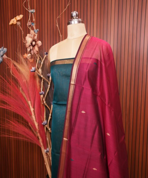 Alternative view of Handloom Maheshwari Silk Cotton Suit Set