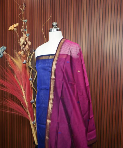 Alternative view of Handloom Maheshwari Silk Cotton Suit Set