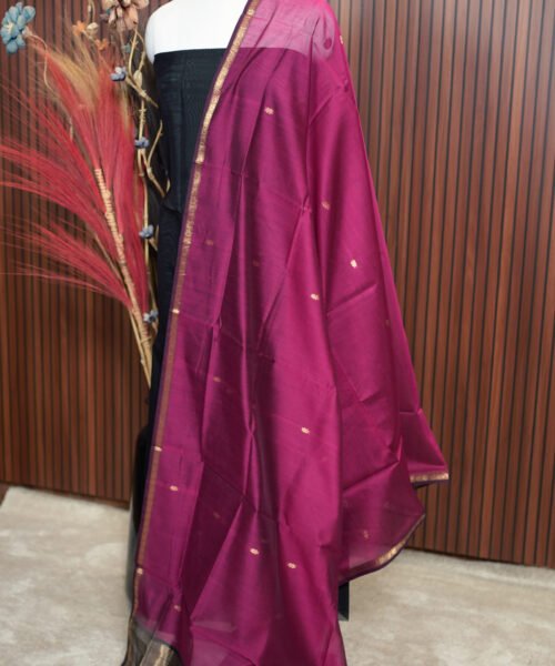 Alternative view of Handloom Maheshwari Silk Cotton Suit Set