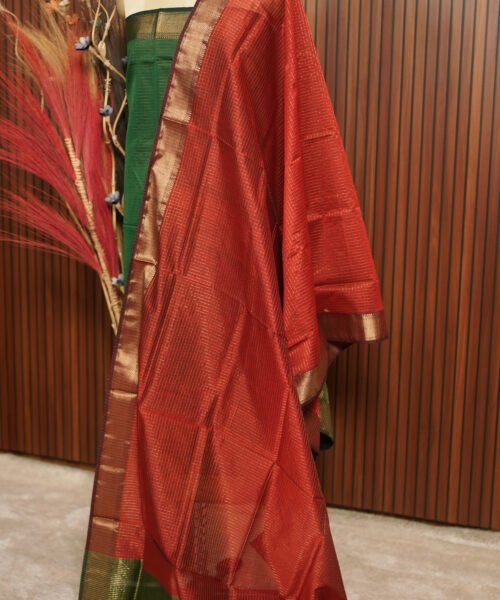 Alternative view of Handloom Maheshwari Silk Cotton Suit Set