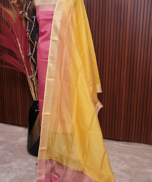 Alternative view of Handloom Maheshwari Silk Cotton Suit Set