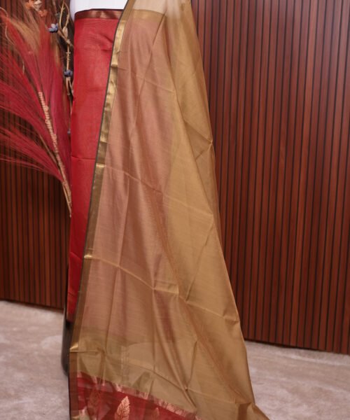 Alternative view of Handloom Maheshwari Silk Cotton Suit Set