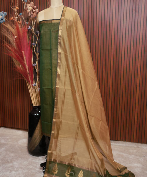 Alternative view of Handloom Maheshwari Silk Cotton Suit Set