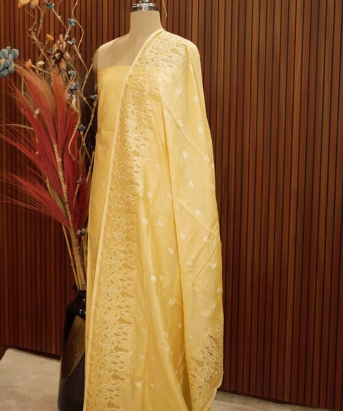 Alternative view of Mul Cotton Applique Cut Work Suit Set