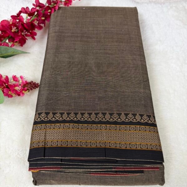 Narayanpet Handloom Cotton Saree with Traditional Border